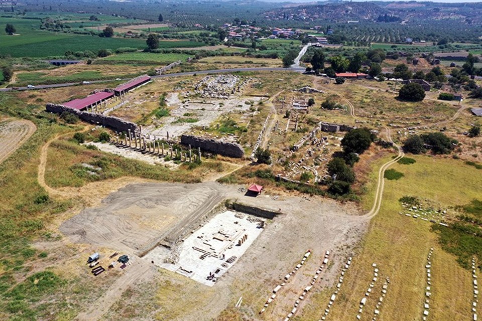 Aydın'daki Zeus Tapınağı'nda sunak keşfedildi - 2
