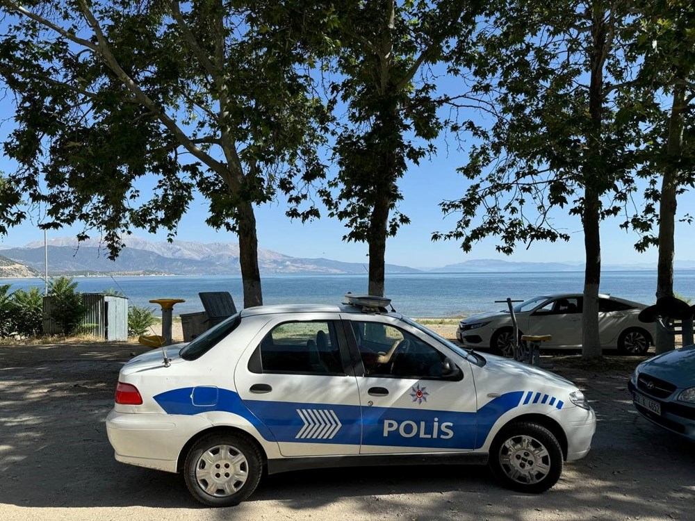 Eğirdir Gölü'nden 1 ayda 14 el bombası çıktı - 2