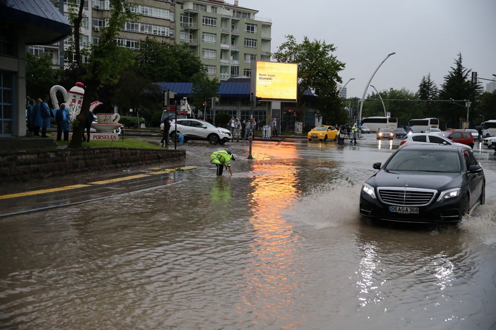 Ankara'da sağanak ve dolu etkili oldu - 7