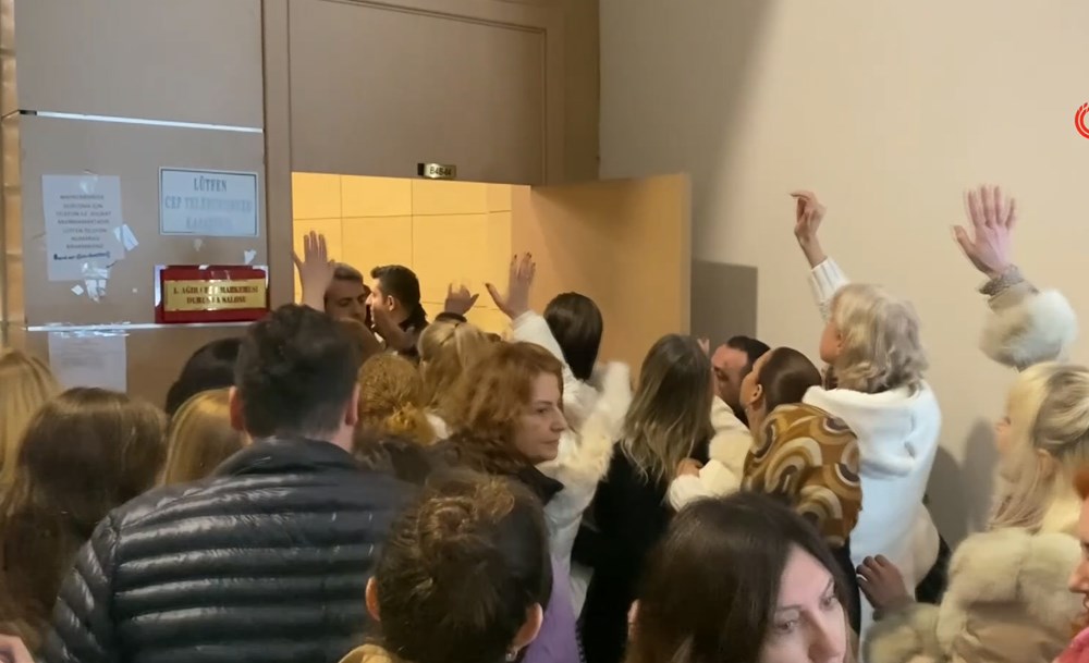 Adnan Oktar ve 18 sanığın yargılandığı davada yeni karar: 3 suçtan beraat etti ('Kedicik'lerden sevgi gösterisi) - 9