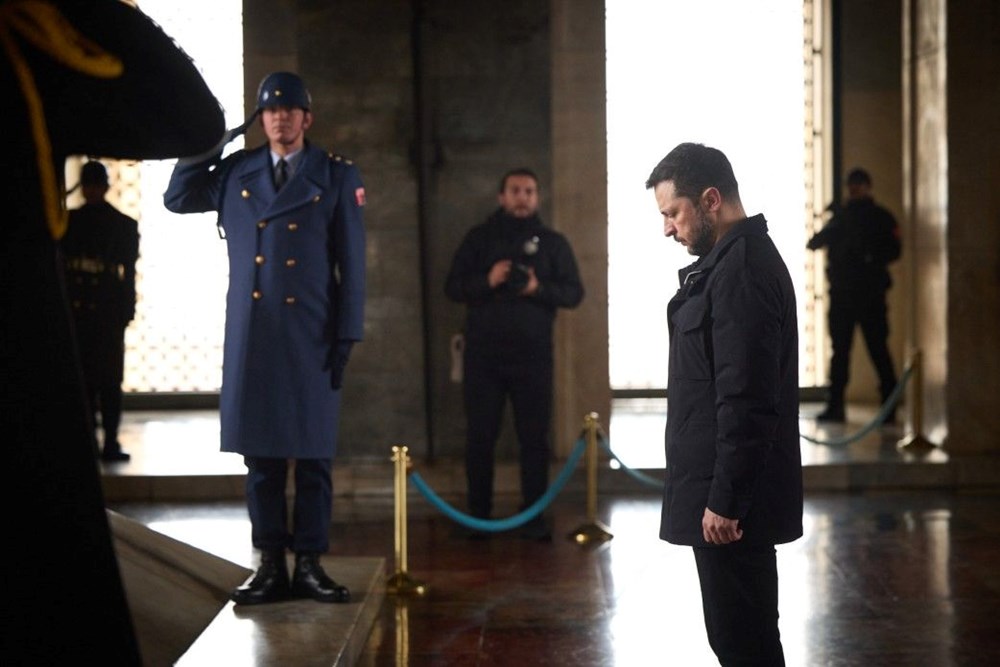 Ukrayna lideri Zelenski Anıtkabir'i ziyaret etti, Cumhurbaşkanı Erdoğan ile bir araya geldi - 3