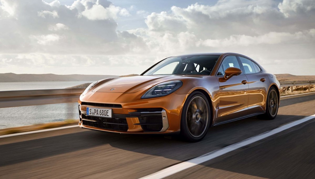 2024 Porsche Panamera'nın örtüsü kalktı: Daha dijital ve daha güçlü 2024 Porsche Panamera'nın örtüsü kalktı: Daha dijital ve daha güçlü