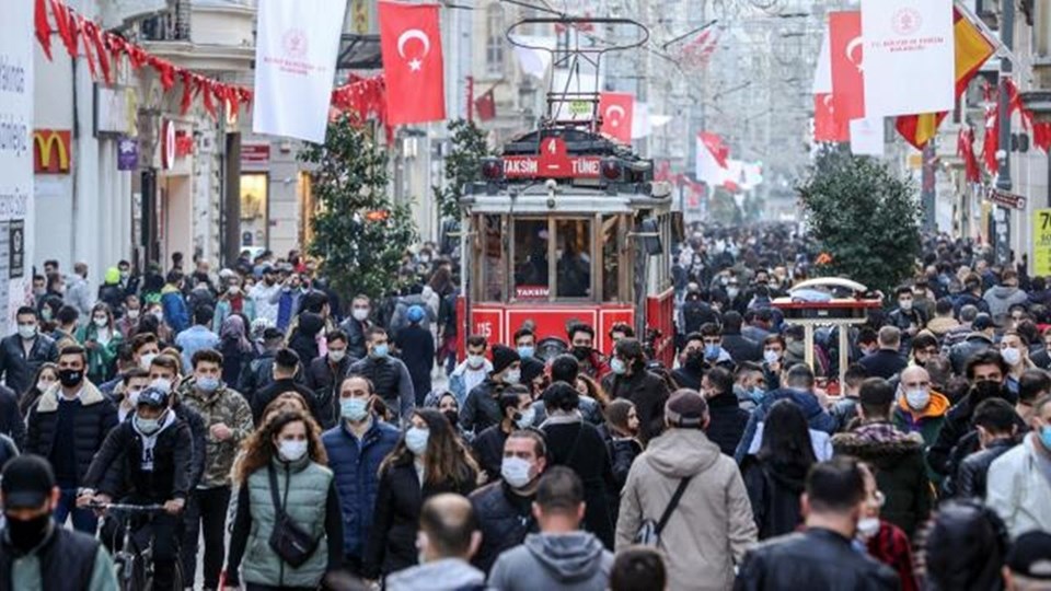 İstanbul'da son 10 günde vaka sayısı yüzde 30 azaldı - 1