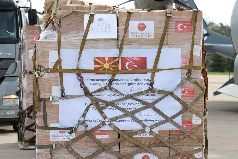 Türkiye'den 5 ülkeye daha yardım malzemesi - 3