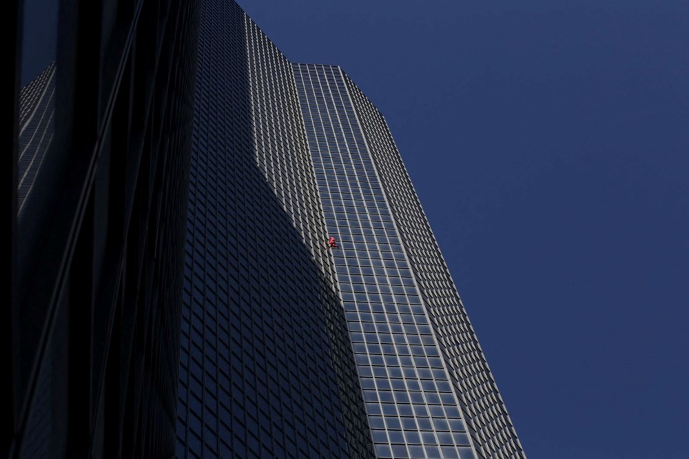 Fransız Örümcek Adam 60. yaşını böyle kutladı - 8