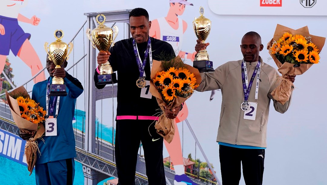 46. İstanbul Maratonu'nda kazananlar ödüllerini aldı