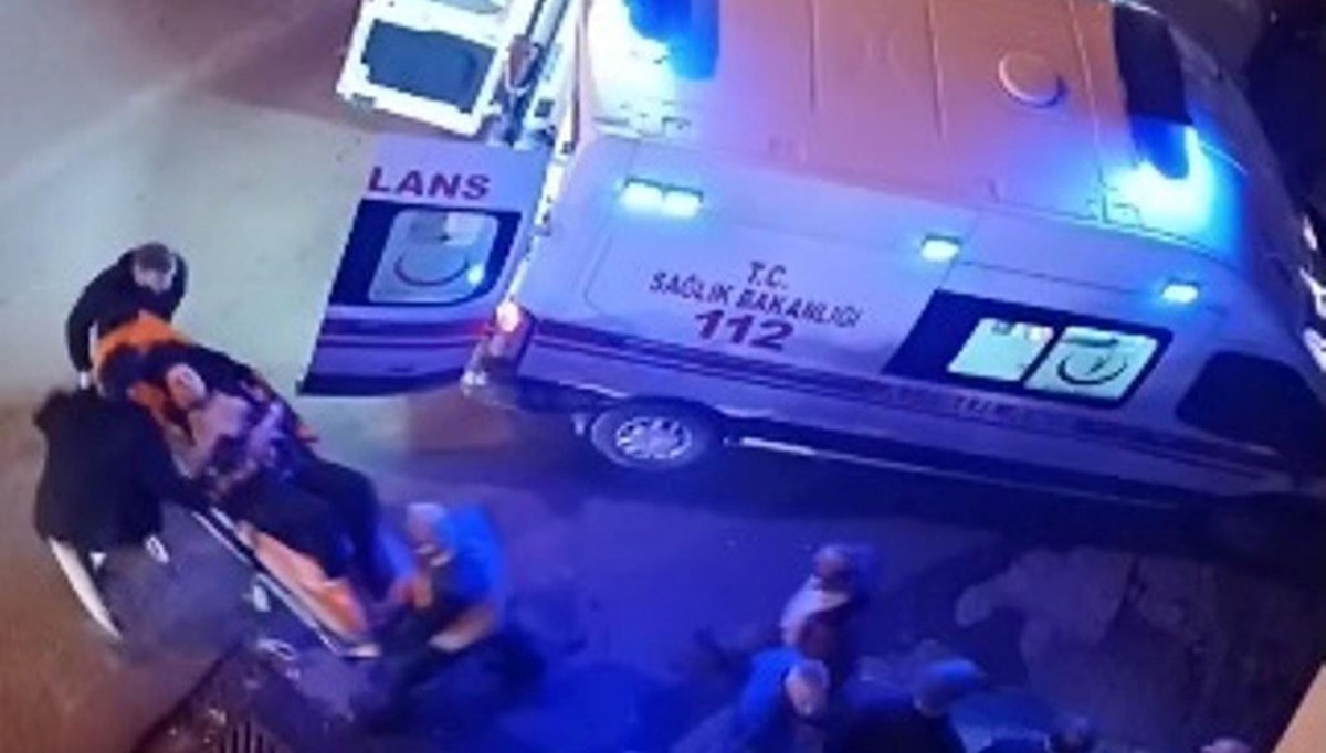 6 bıçak darbesiyle yaraladı