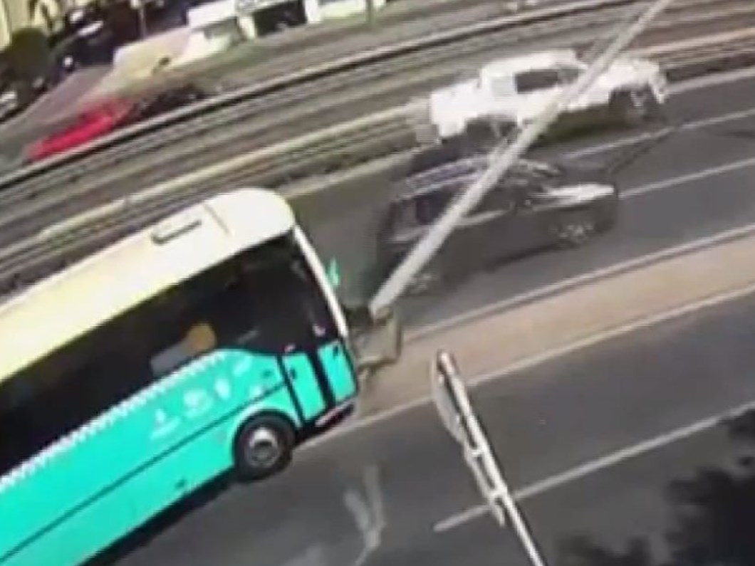 Avcilar Da Otobus Kazasi Faciadan Donuldu Ntv