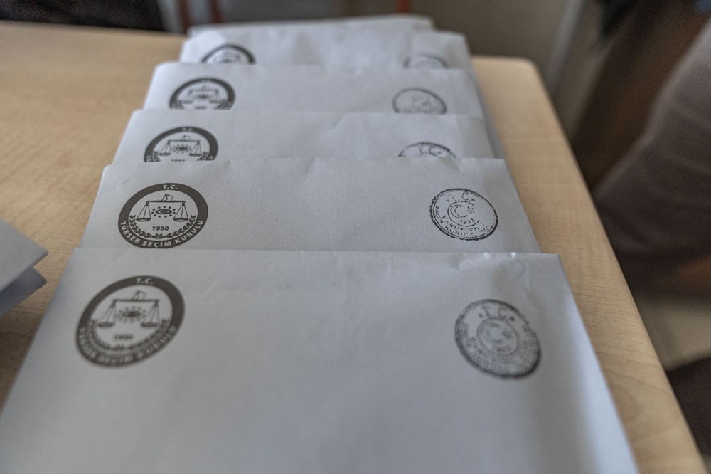 تركيا اليوم من فاز في المدن الكبرى؟ فاز حزب الشعب الجمهوري بـ 14 مقعدًا، بينما فاز حزب العدالة والتنمية بـ 12 من فاز في المدن الكبرى؟ فاز حزب الشعب الجمهوري بـ14 مقعدًا، وفاز حزب العدالة والتنمية بـ12 مدينة حضرية - 2