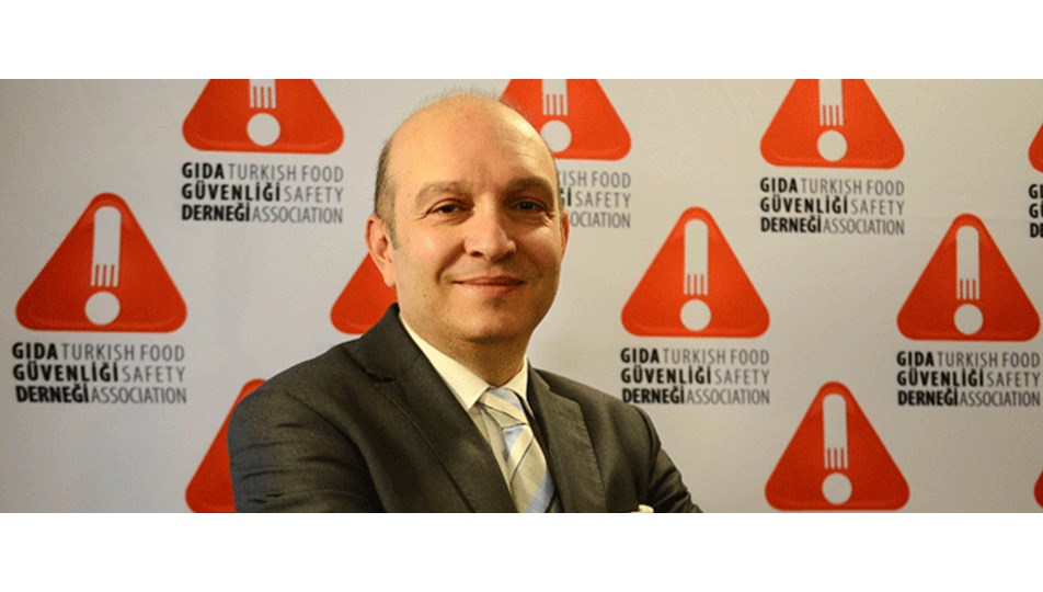 “Sebze ve meyveleri çamaşır suyuyla yıkayın”
