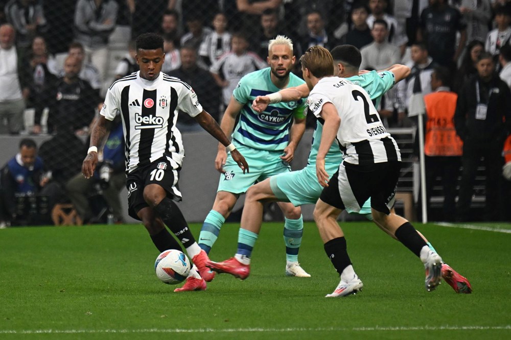 Beşiktaş üçüncülük fırsatını tepti - 1