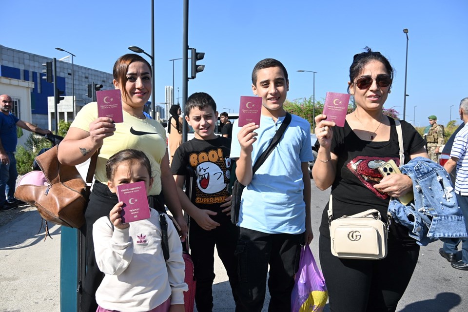 Türk vatandaşlarının Lübnan'dan tahliyesi başlıyor: Mersin'de karşılanacaklar - 1