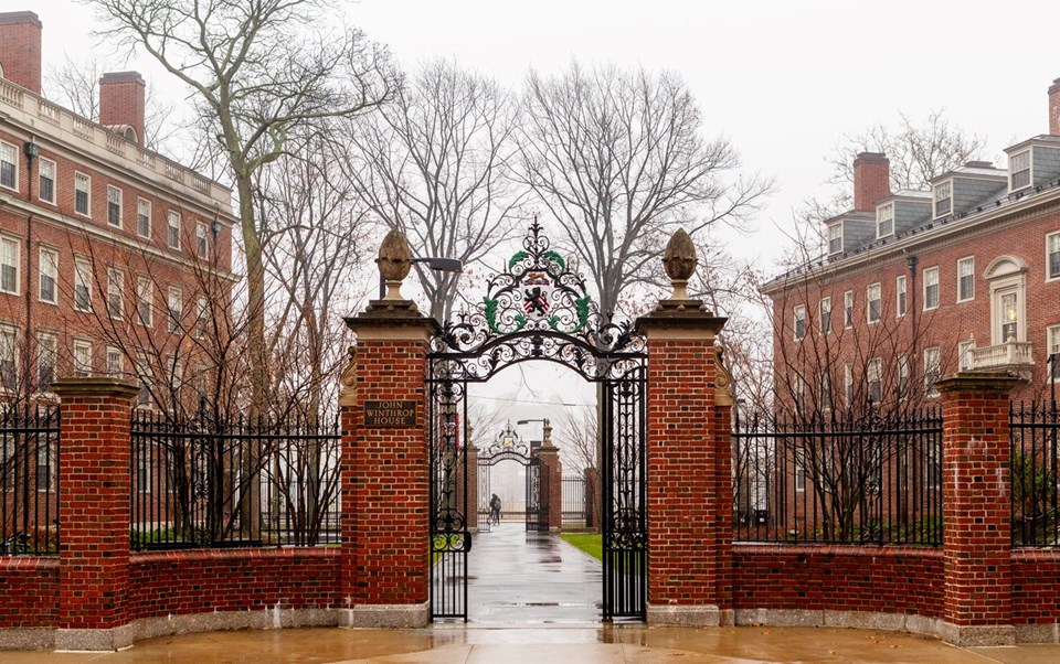 Harvard Üniversitesi'ne ilk siyahi başkan: Fildişi kuleden çıkmamızın zamanı geldi - 2