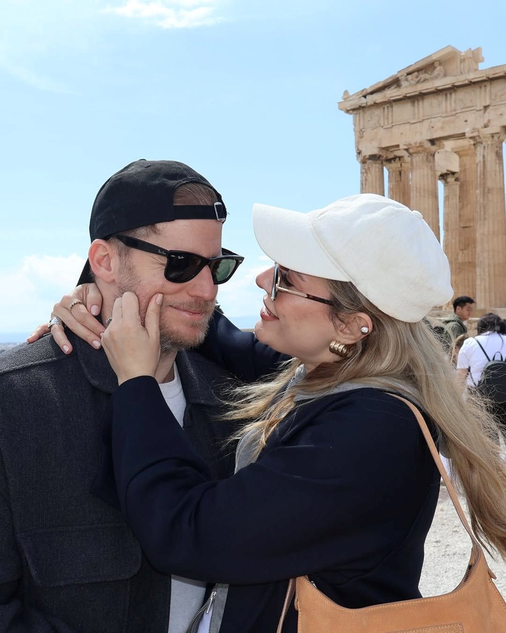 Ege Kökenli anne olmak için gün sayıyor 72 VDi89vTKUEeZH3WNnI8Qtw