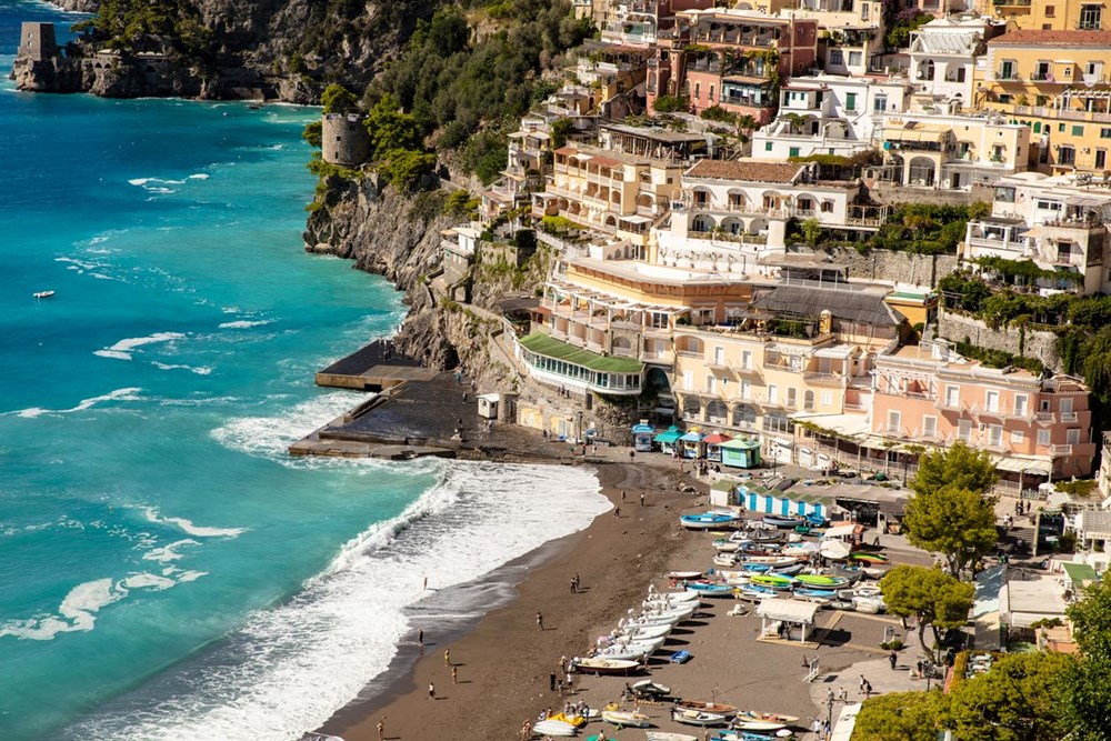 İtalya'nın popüler tatil merkezi Sorrento'da bikini yasağı: 500 euro ceza verilecek - 5