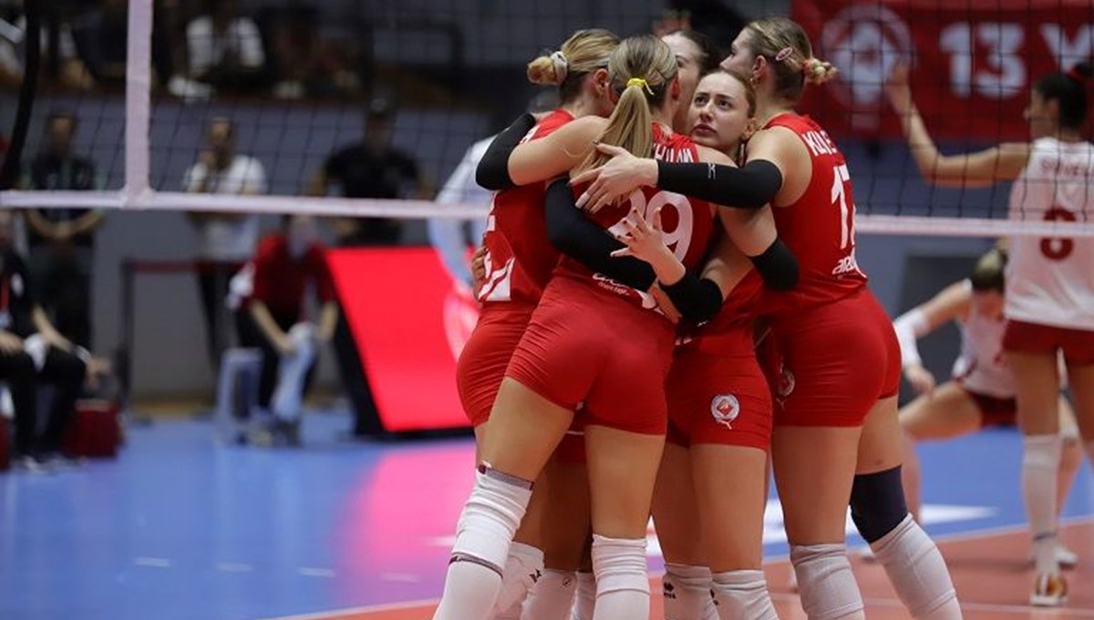 Aras Kargo Spor Kulübü, Sultanlar Ligi’ni İzmir’e taşıdı Aras Kargo Spor Kulübü, Sultanlar Ligi’ni İzmir’e taşıdı
