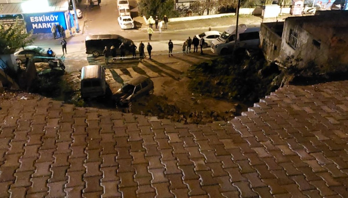 Muğla Milas'ta toprak kayması Muğla Milas'ta toprak kayması