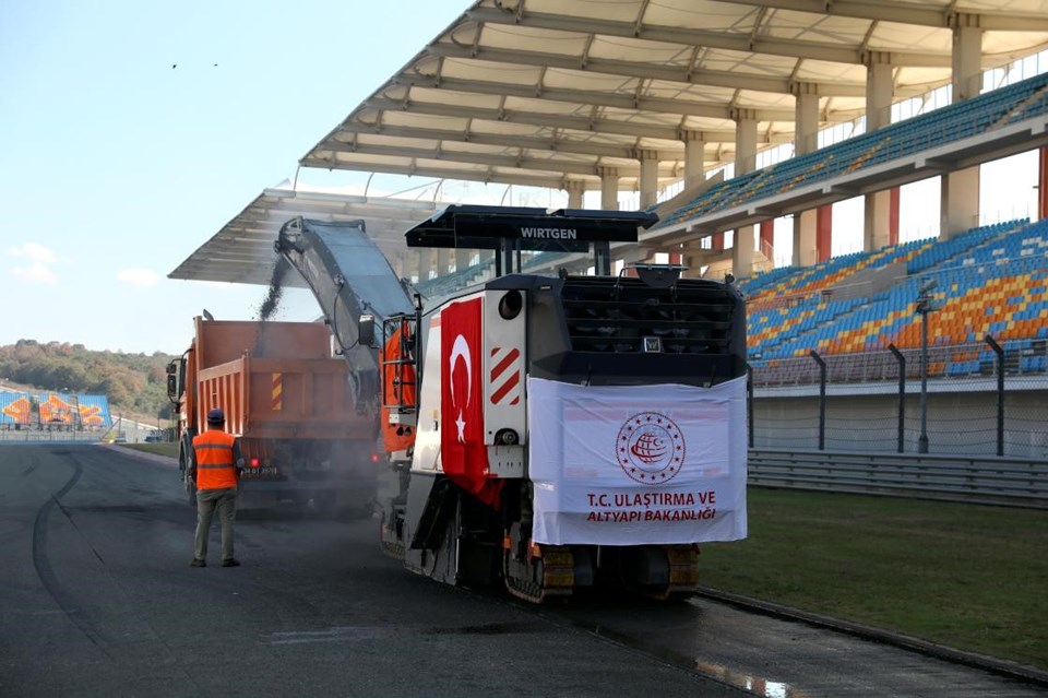 Bakan Karaismailoğlu: İstanbul'da gerçekleşecek Formula 1'in yapılacağı asfaltı yenileyeceğiz - 1