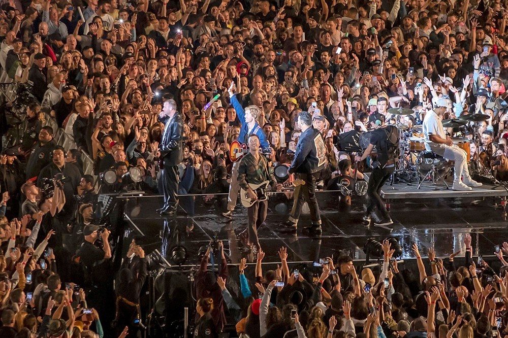 Dünya karantinadayken Yeni Zelanda'da 50 bin kişilik konser - 6