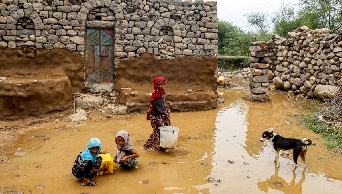 Yemen'in Hudeyde kentinde sel: 95 kişi öldü