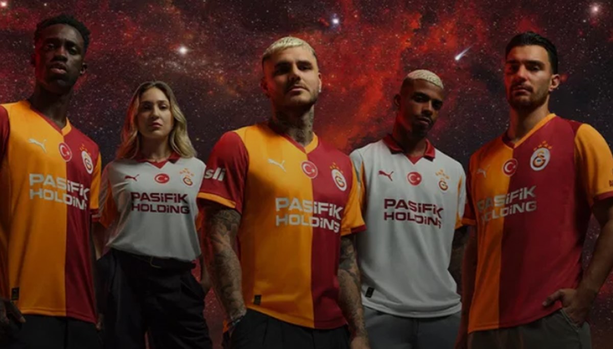 Galatasaray'da formalar tanıtıldı