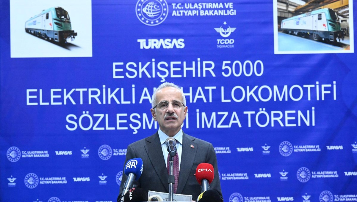 Yerli ve milli tren üretiminde tarihi imza Yerli ve milli tren üretiminde tarihi imza