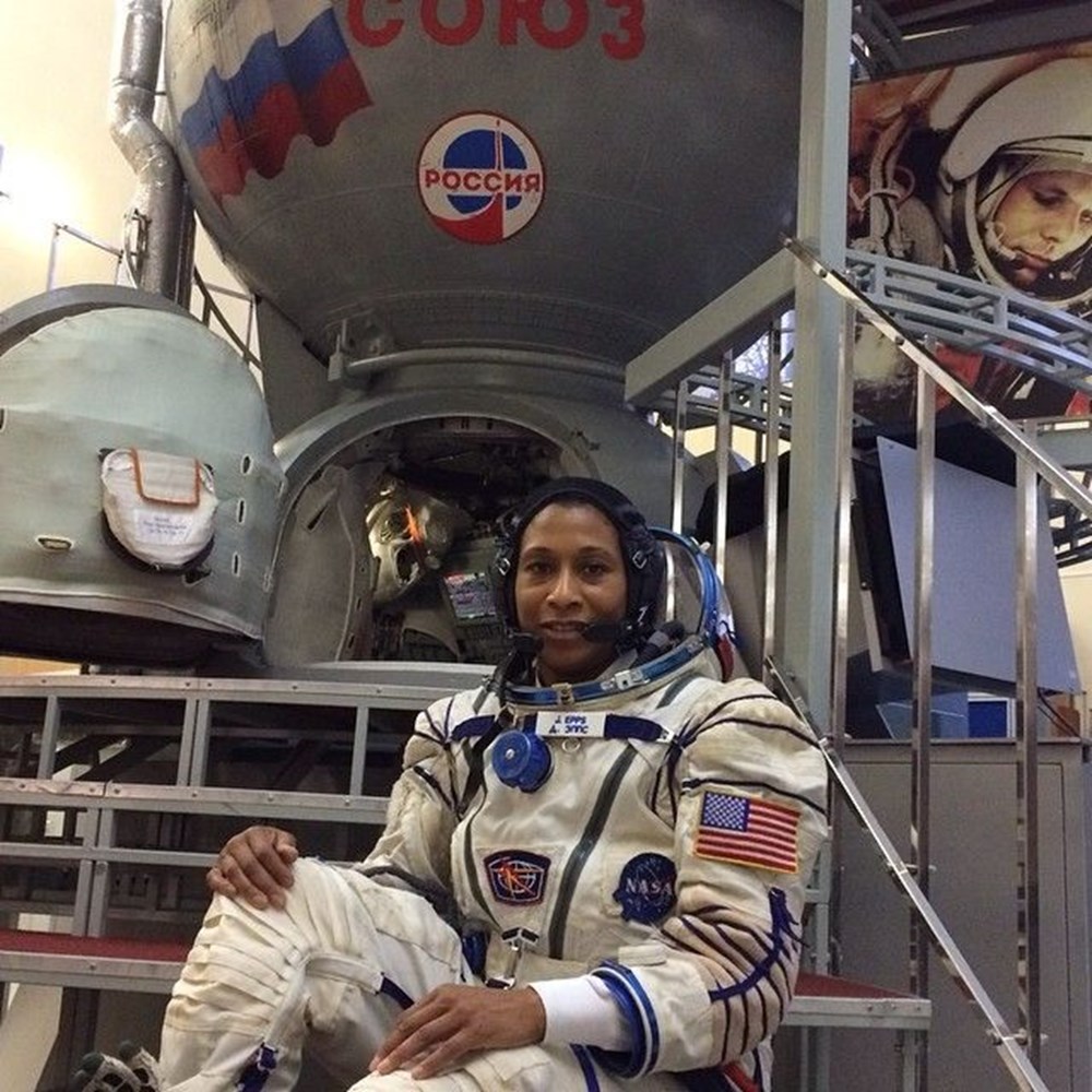 NASA siyahi kadın astronotun uzay görevini iptal etti - 1