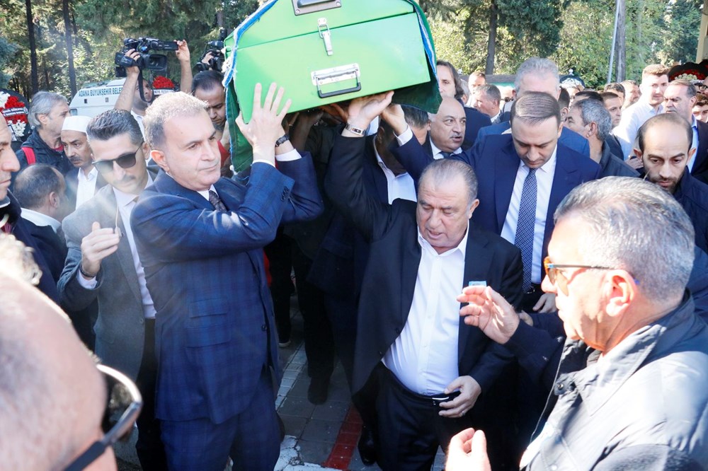 Fatih Terim’in acı günü: Nuriye Terim son yolculuğuna uğurlandı - 4