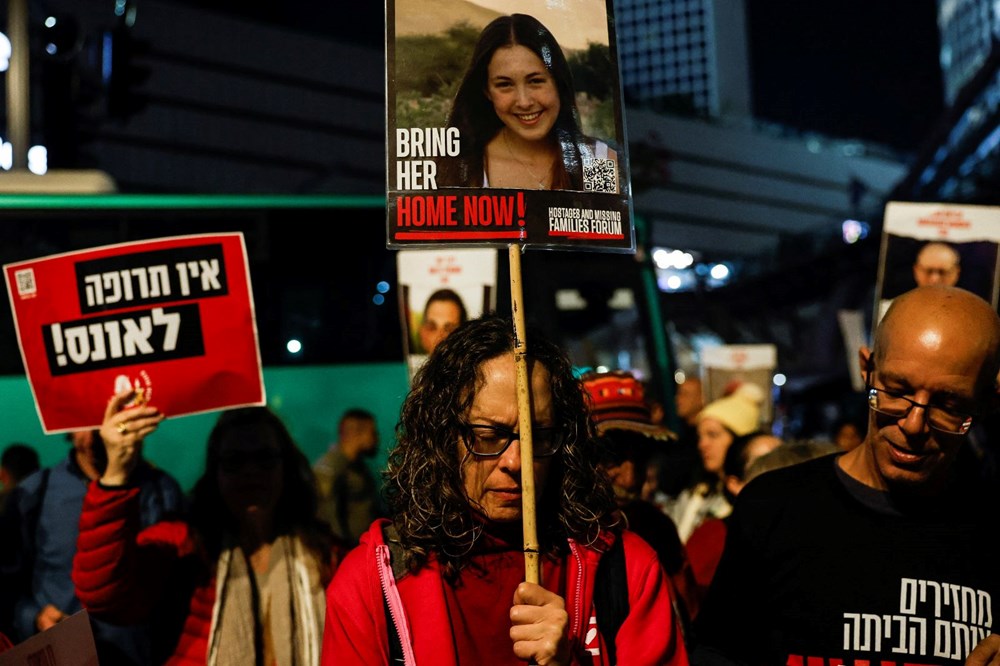 İsrail'de halk ikiye bölündü: Bir tarafta savaş, diğer tarafta barış yanlıları sokaklara çıktı - 6