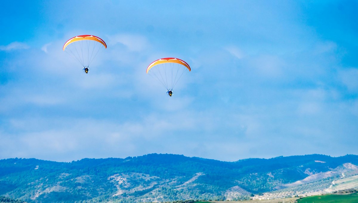 2 Polonya askeri  paraşüt eğitiminde öldü