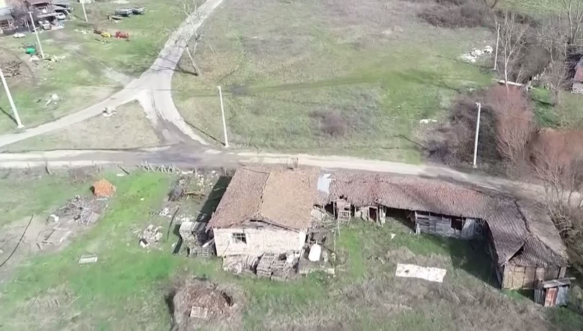 Sandık kurulması için kişi sayısı yetmedi | Komşu mahallenin seçmeni oldular