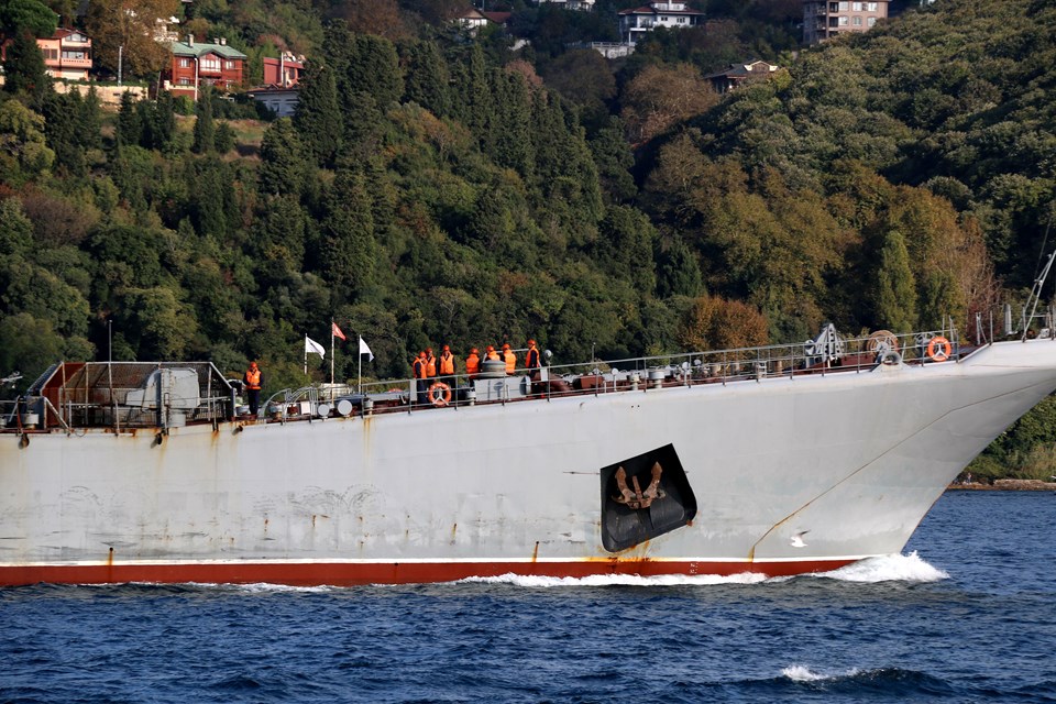 Rus savaş gemisi İstanbul Boğazı'ndan geçti - 2