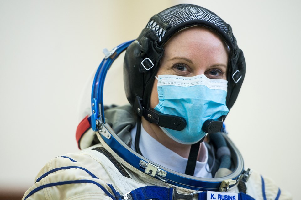 Amerikalı astronot Kate Rubins uzaydan başkanlık oyu verecek - 1