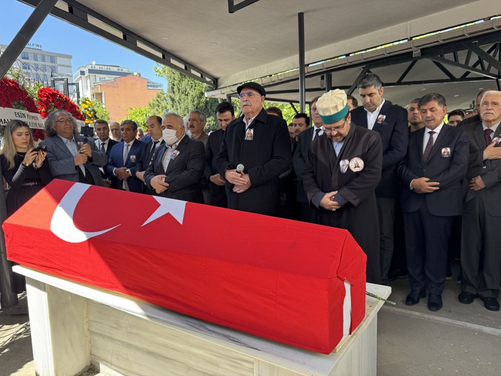 Türk halk müziği sanatçısı Yavuz Top'a veda: Sıra bize geliyor - 5