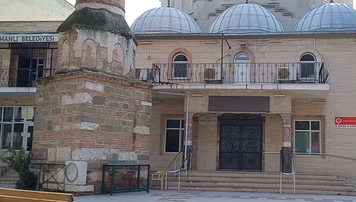 Camide namaz kılarken bıçaklanan kişi hastanede öldü Camide namaz kılarken bıçaklanan kişi hastanede öldü