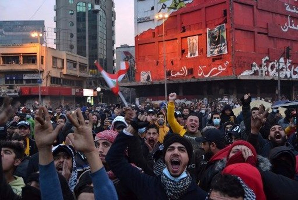 Lübnan'da protestolar şiddetleniyor: 226 yaralı - 4