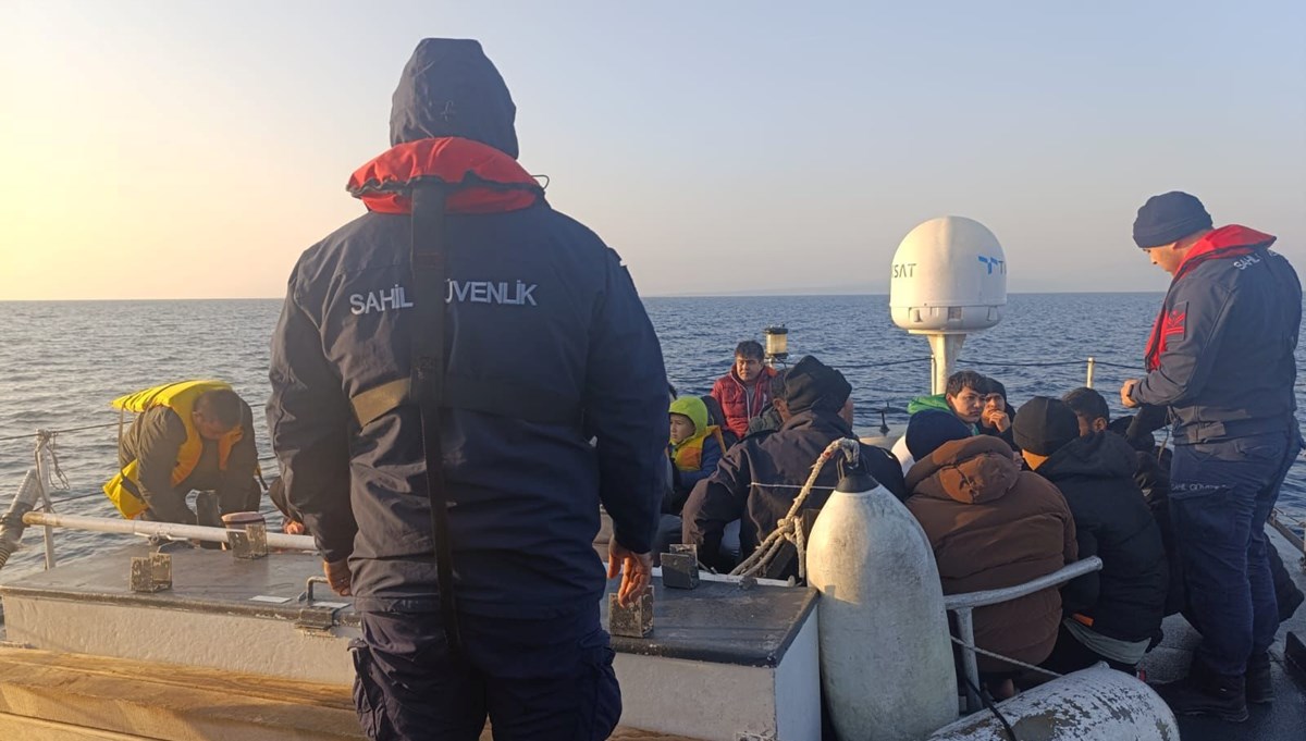 Kuzey Ege'de 33 düzensiz göçmen yakalandı Kuzey Ege'de 33 düzensiz göçmen yakalandı