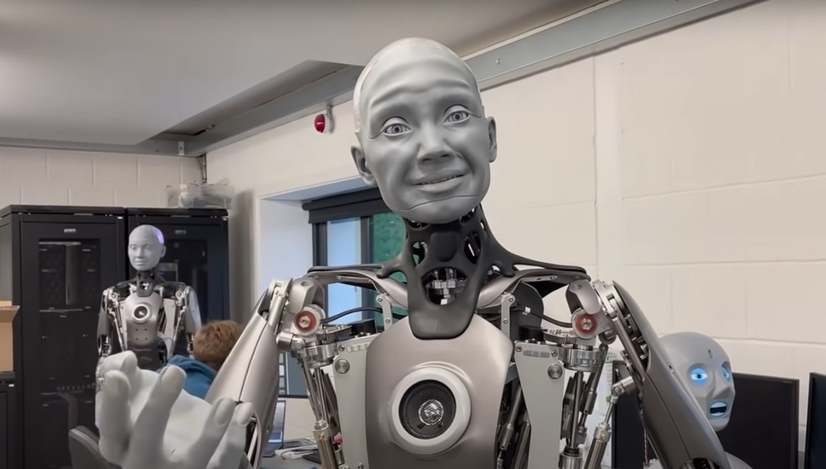 En gelişmiş insansı robot 