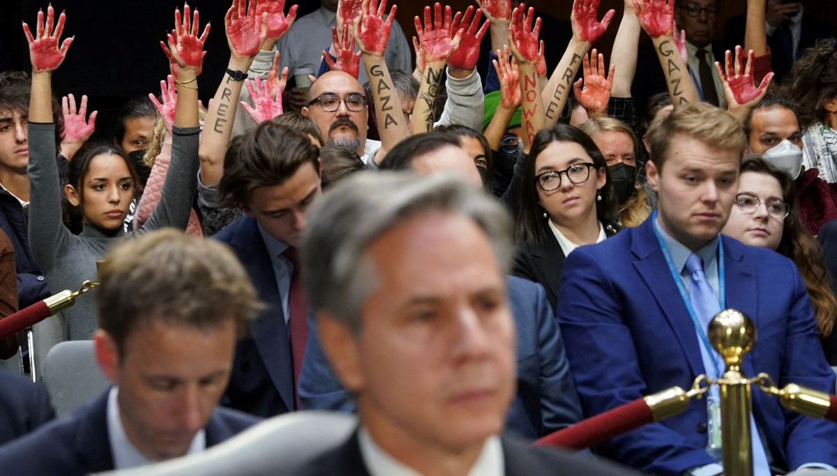 ABD Kongresi'nde savaş karşıtı protesto