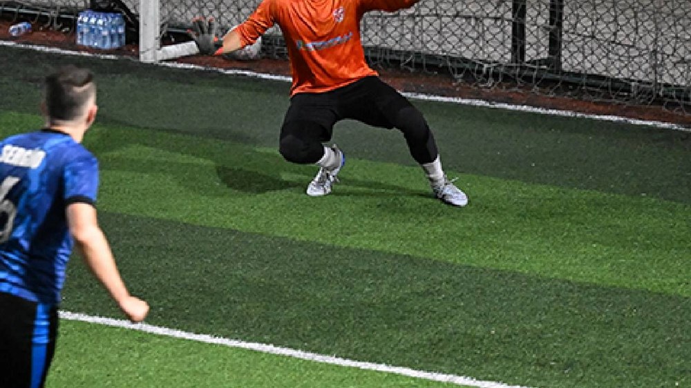 Halı sahada düştü, kafasını duvara çarptı: 1 milyon lira tazminat kazandı - 6