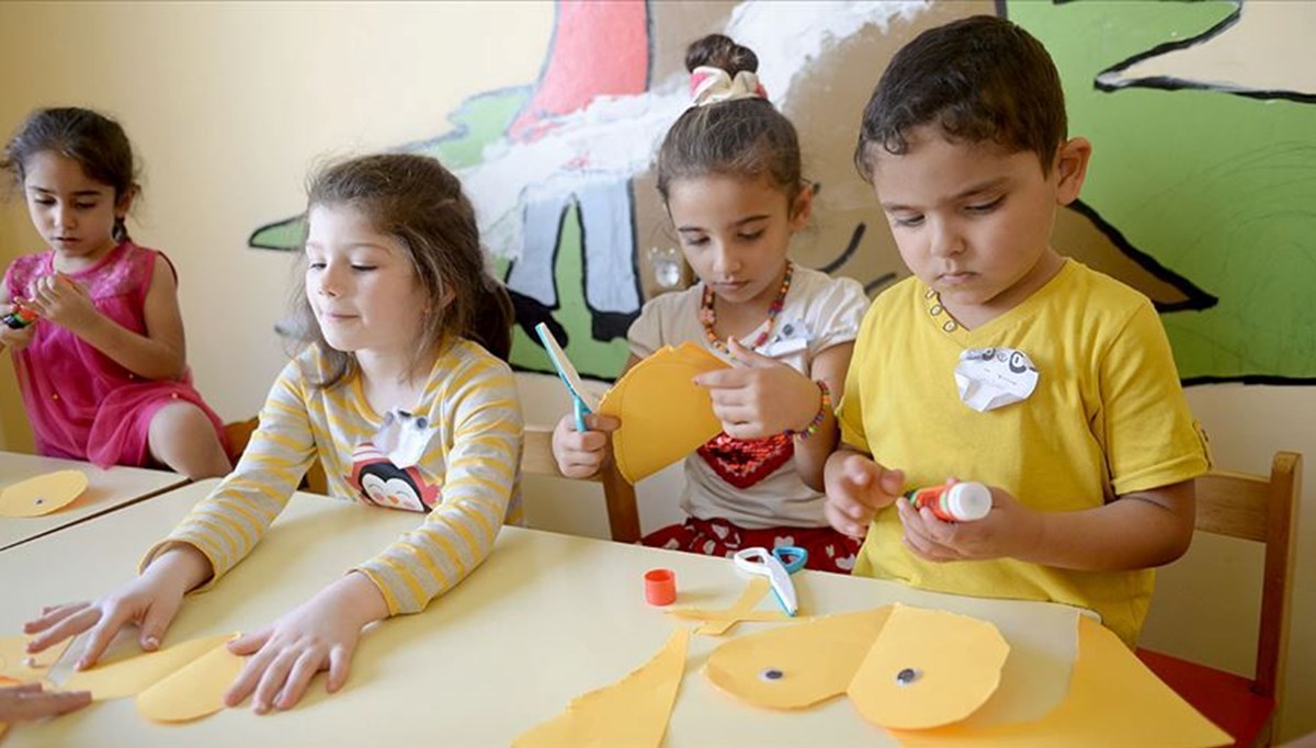 Okul kapandı yaz okullarına ilgi yoğun: İstanbul'da fiyatlar nasıl?