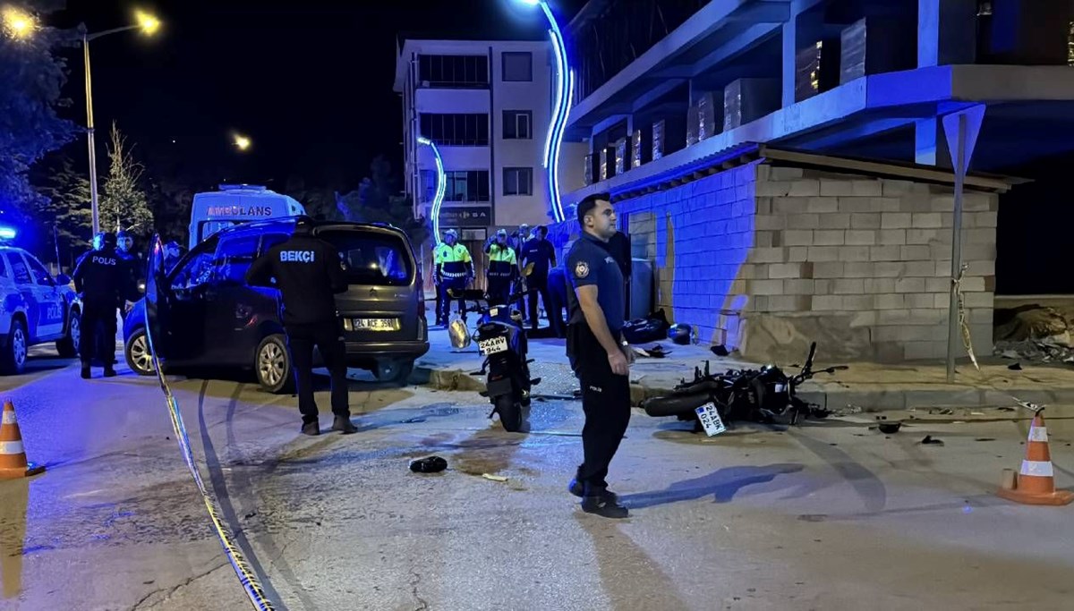 Motosikletteki 2 kişi öldü