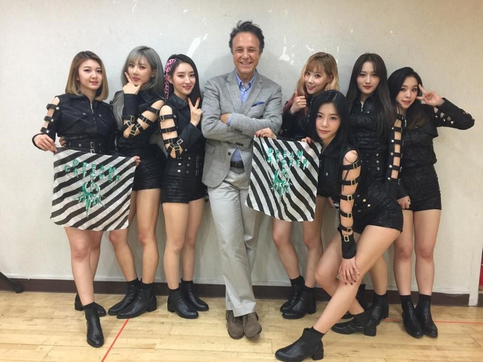 Hallyu... "Kore Dalgası" olarak bilinen Kore pop müziğinin ses sanatçılarıyla birarada
