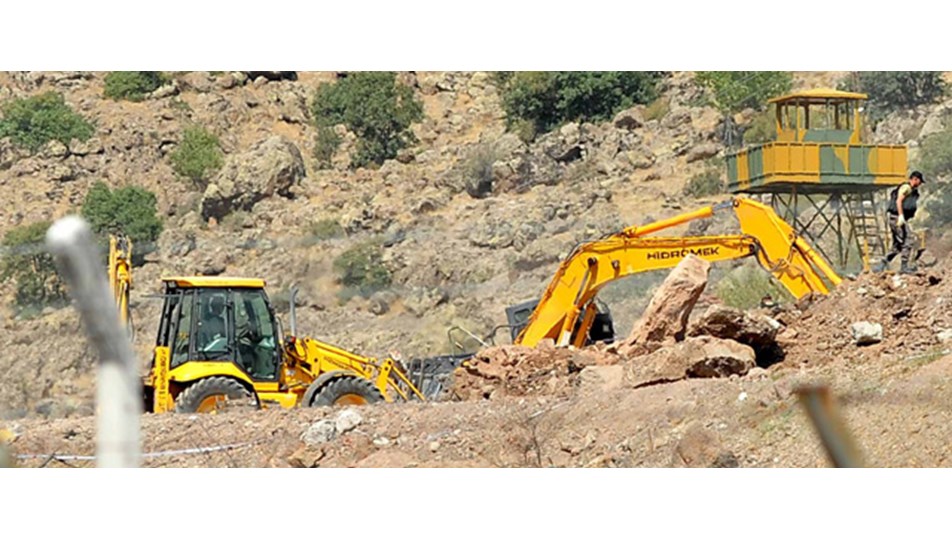 Uludere'de taciz ateşi