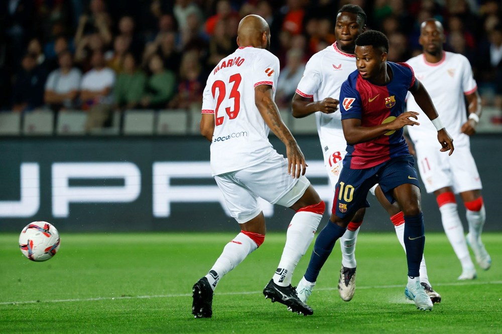 Fenerbahçe'de Mourinho'nun Ansu Fati ısrarı: Her şey Maximin'e bağlı - 7