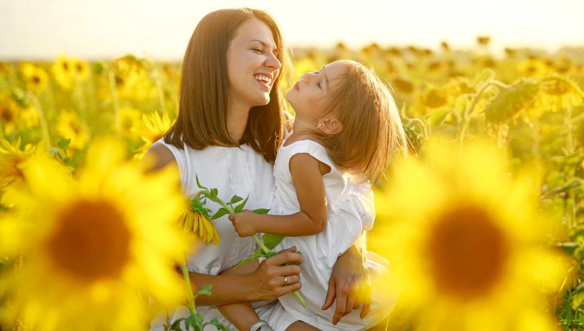 Anneler Günü mesajları 2024: Yeni, en güzel, anlamlı, duygusal Anneler Günü mesajları ve sözleri