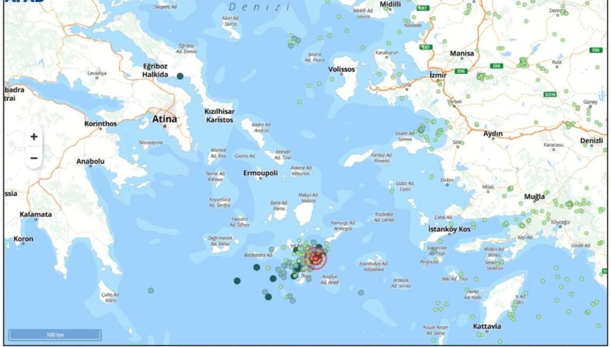 Yunanistan'da deprem fırtınası: Santorini Adası'nda toprak kaymaları