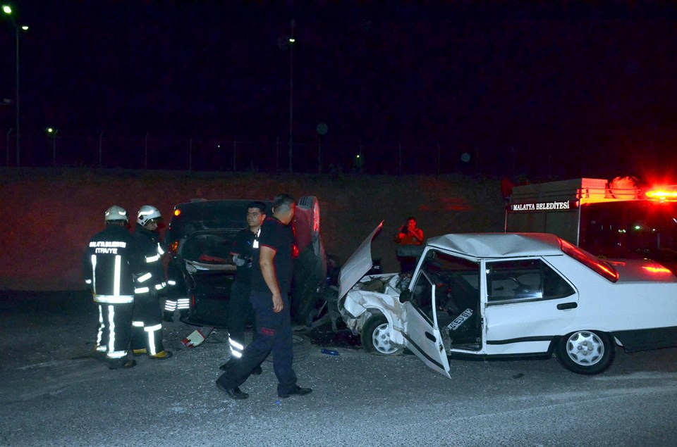 Sebahat Tuncel trafik kazasında yaralandı - 1