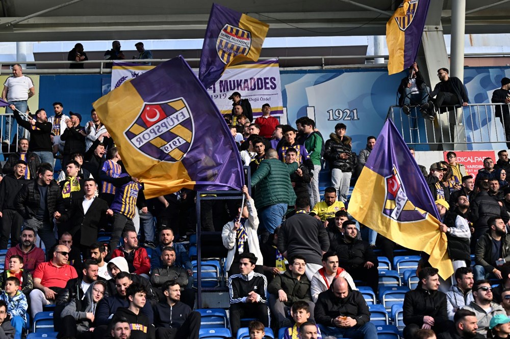 VclOiDxz6UG F rdMXe55g