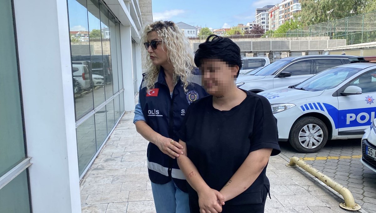 Anneye 11 bıçak!